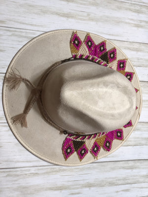 Cream Boho Western Mexican Artisanal Fedora Hat and Chaquira Beads Toaquilla, Sombrero y Toaquilla de Chaquira