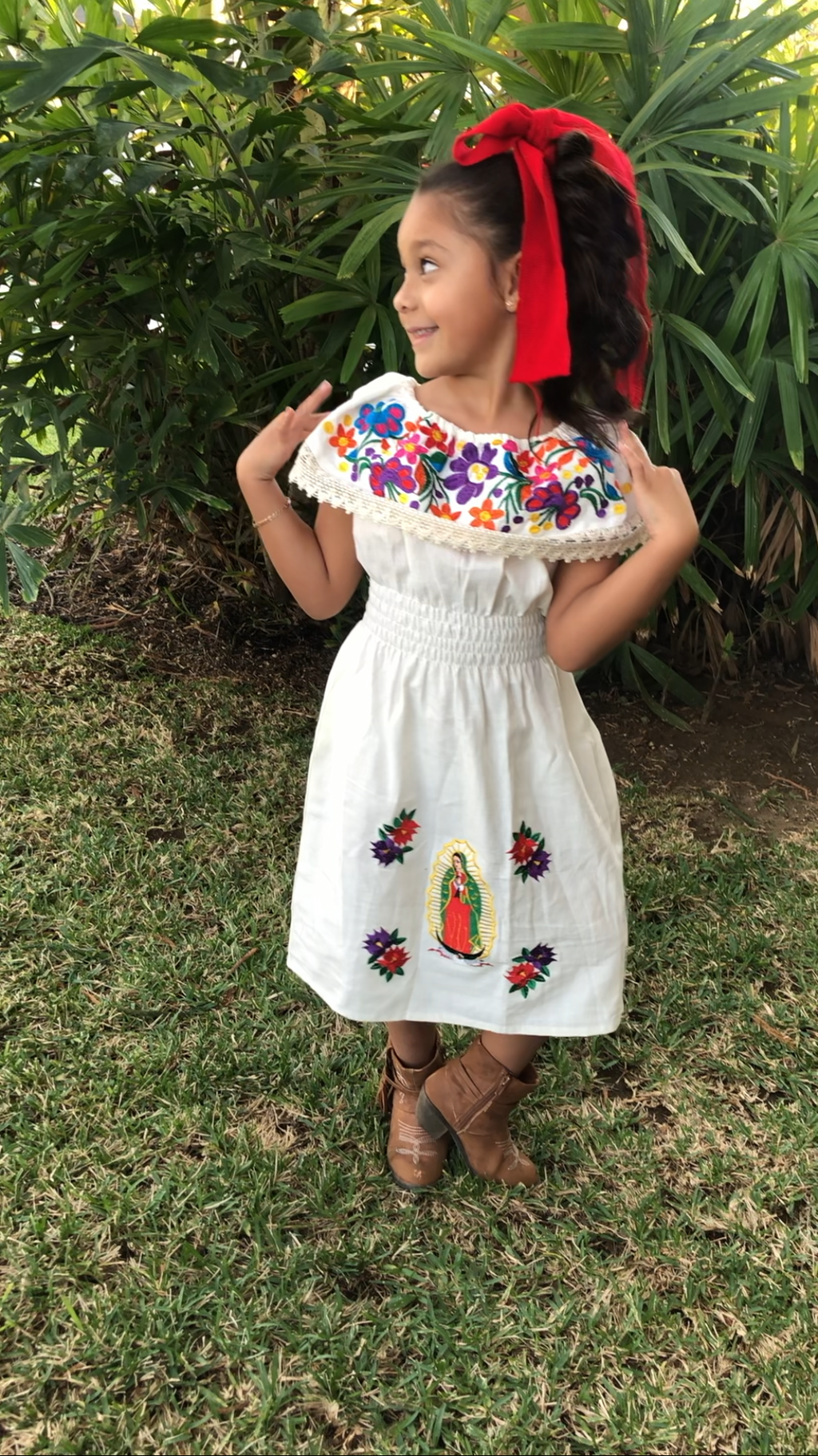 Vestido Campesino de Niña Guadalupe