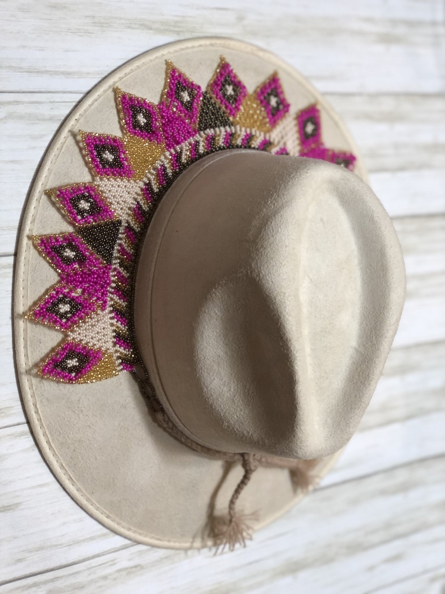 Beige Boho Western Mexican Artisanal Fedora Hat and Chaquira Beads Toaquilla, Sombrero y Toaquilla de Chaquira