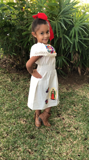 Vestido Campesino de Niña Guadalupe