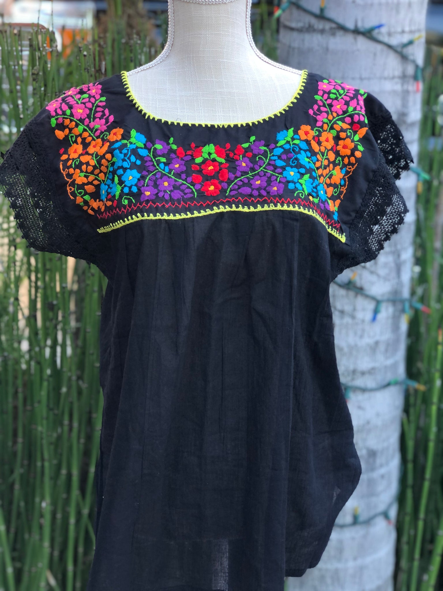 Blusa Bordada Xanel